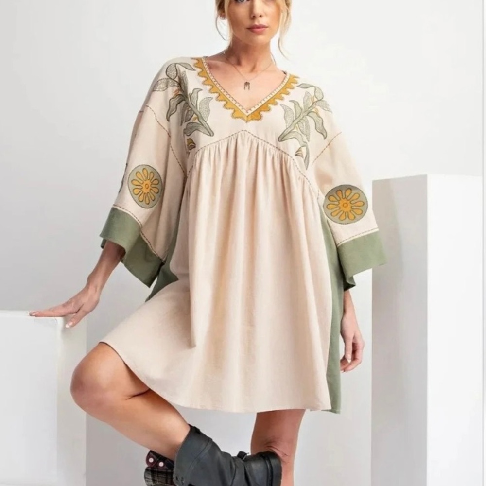 Easel Desert Flower Embroidered Boho Dress